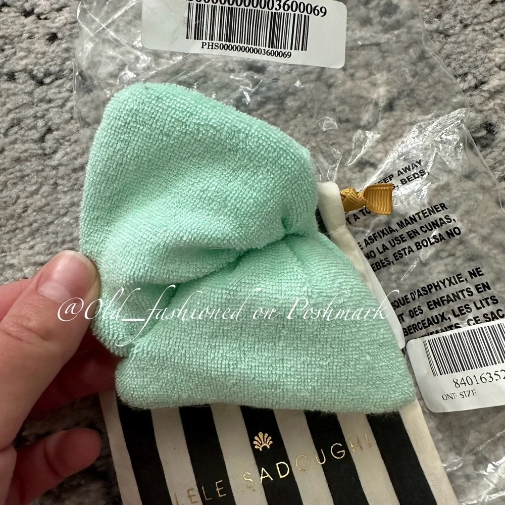 NWOT LELE SADOUGHI Simone Terry Cloth Claw Clip - Sea Glass